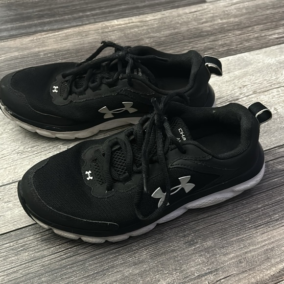 Under Armour charged assert - Picture 4 of 5